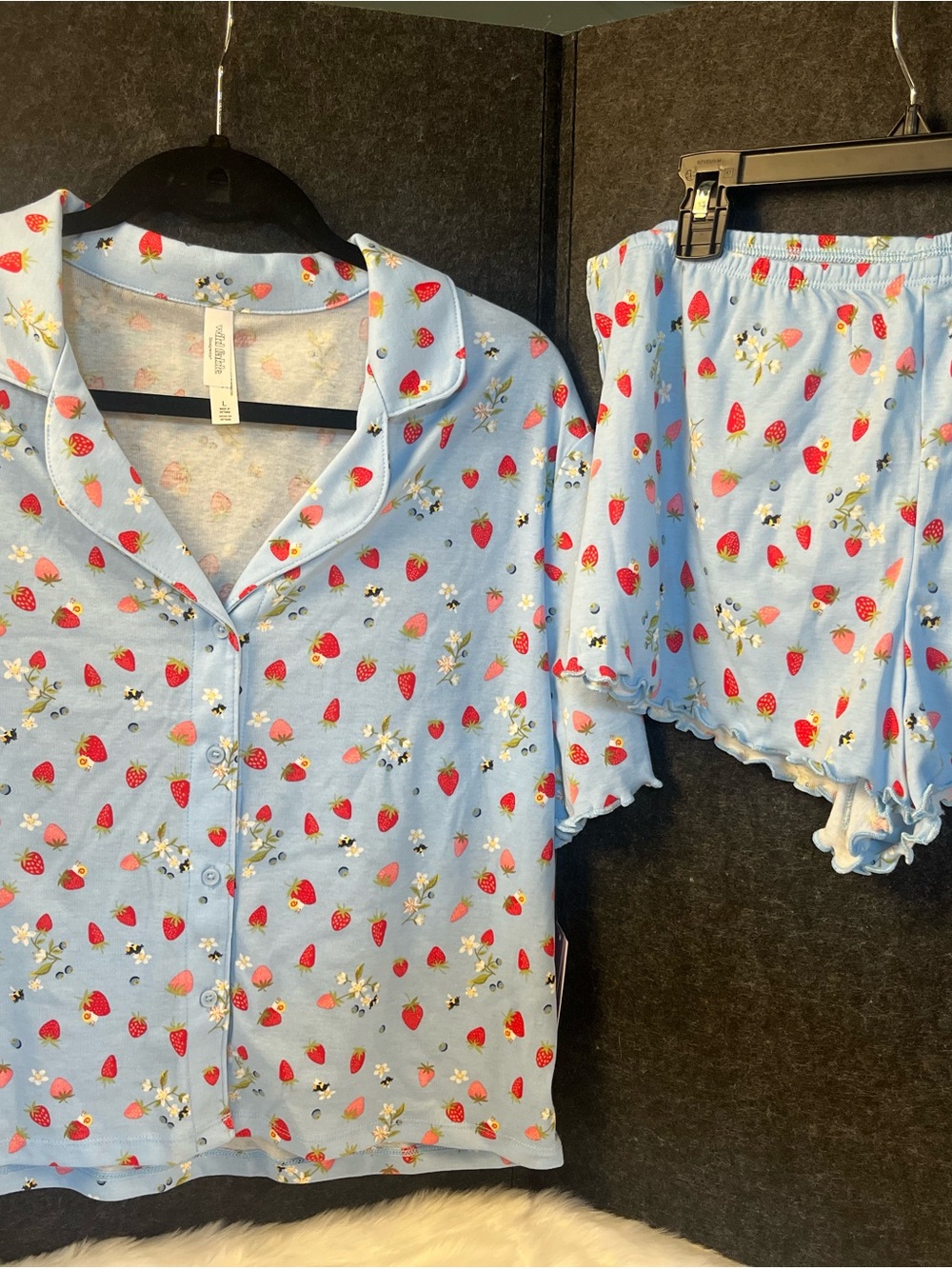 NWT Wild Fable Blue Strawberry-Print Ladies pajama Set
